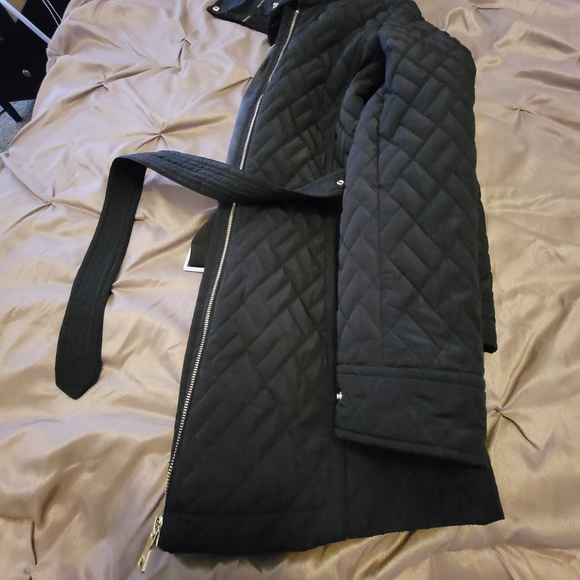 Calvin Klein - Picture 8 of 8